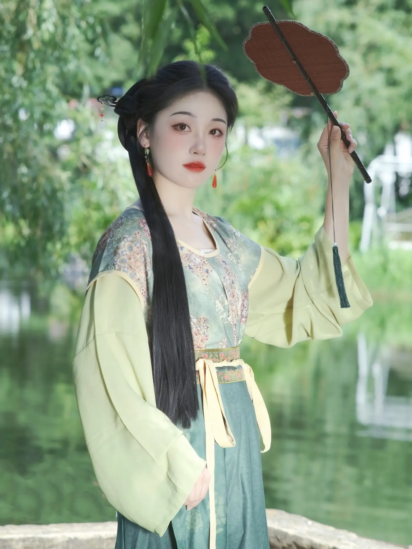 常记溪亭日暮，沉醉不知归路。