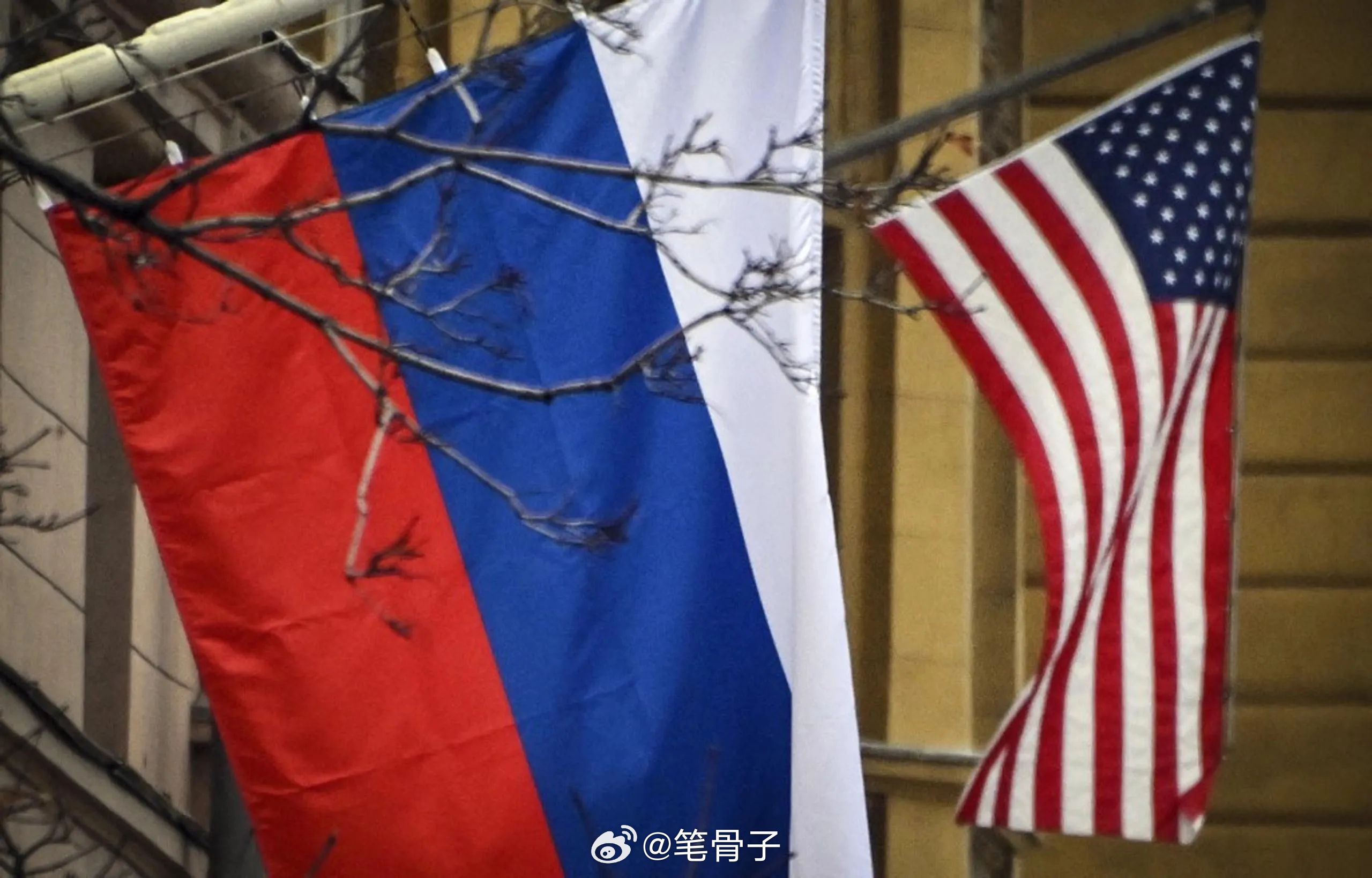最新俄乌局势 ⚠️战争彻底升级！🗡️俄罗斯悍然出手！首次精准打击美国无人机工厂
