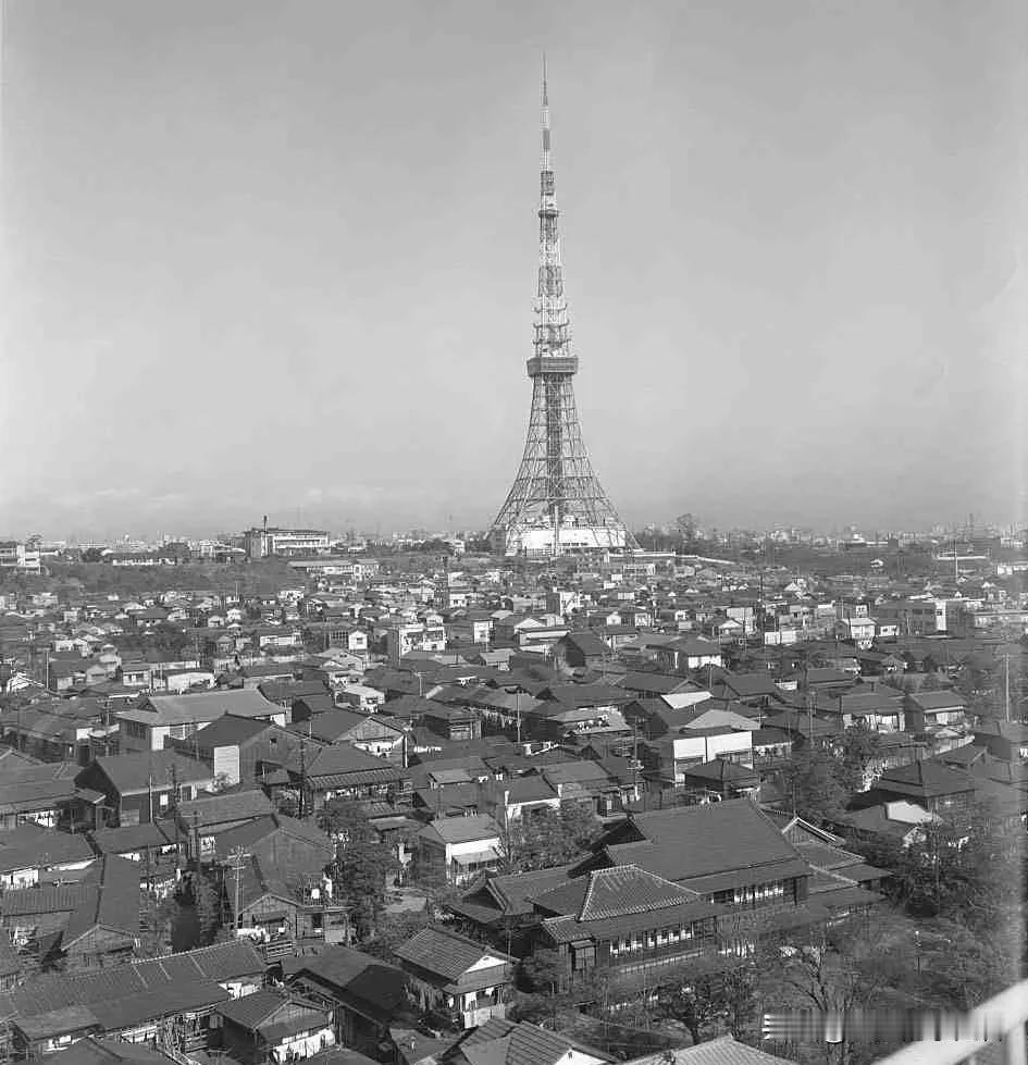 1960年的东京还是个大农村，都是自建房[狗头]