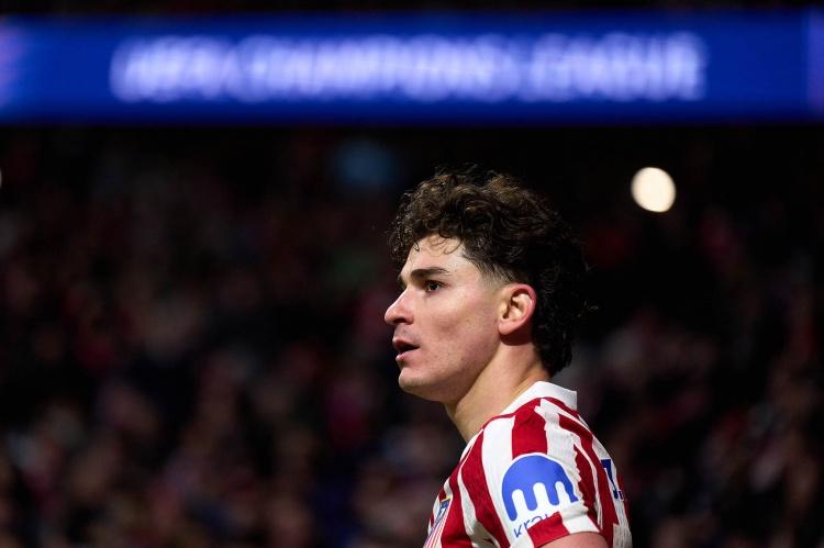 记者：虽然巴萨对阿尔瓦雷斯非常感兴趣 但并不急于采取行动，报价不会超过8000万