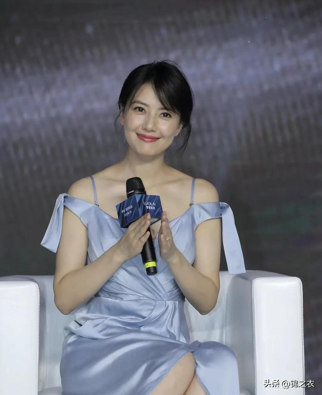 高圆圆是一个把美貌利用到极致的女明星，毕竟你们看看她的的商务资源就知道了。

因