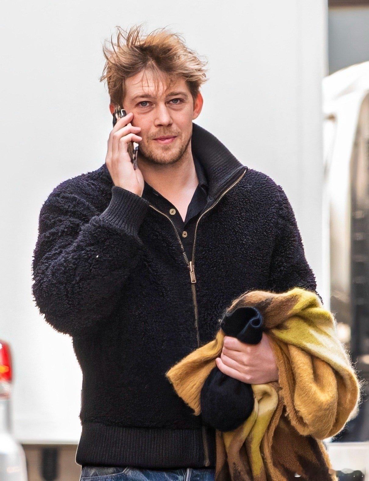 外网一名小草莓发布霉霉Taylor Swift和第85任前男友Joe Alwyn