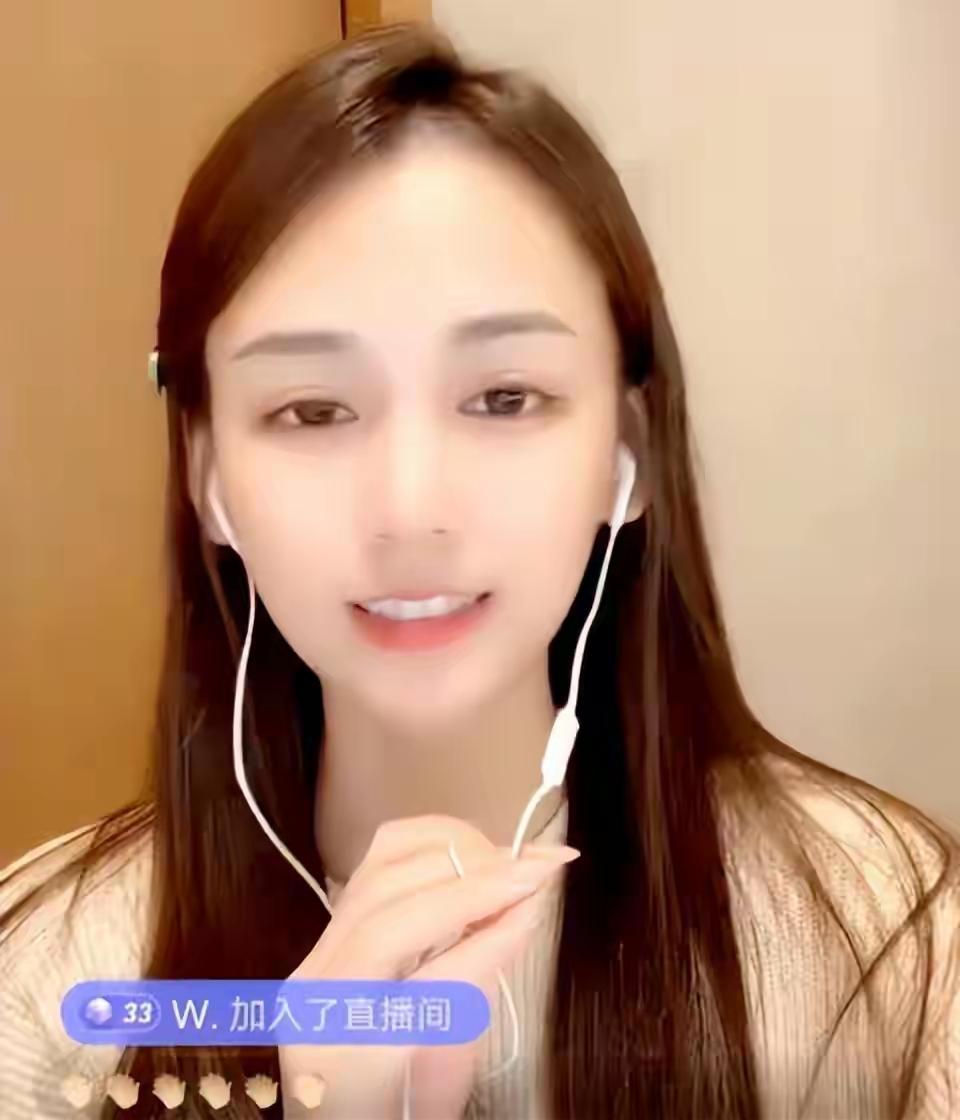 15915条聊天出现生育相关对话，网传录音提出陪睡一年条件，两人两年究竟发生了什