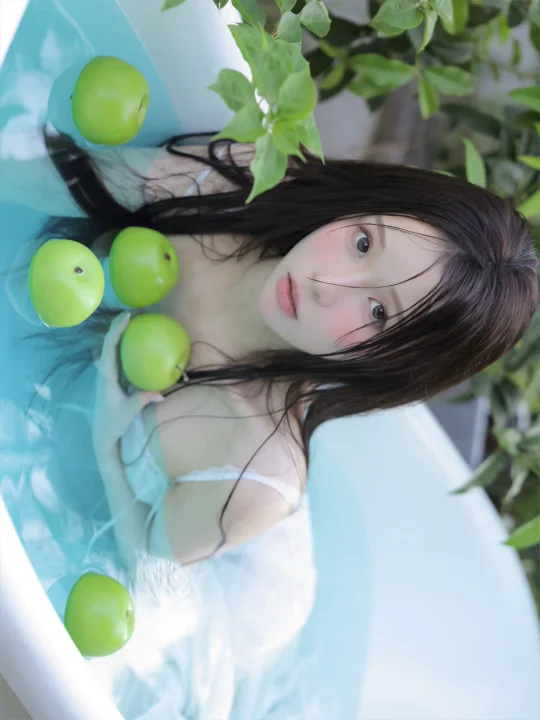 通往夏天的隧道🪽🍀 。· ₊