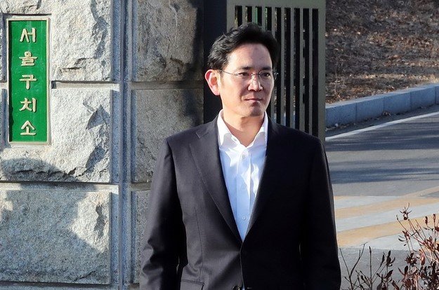 【三星李在镕持股价值25.88万亿韩元】在韩国综合股价指数（KOSPI）突破 4