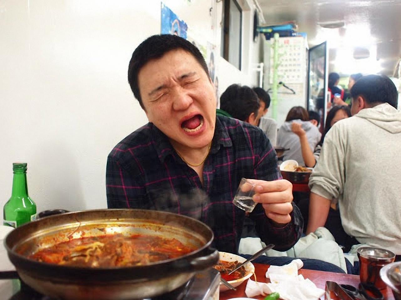 韩国人口味突变，越来越多的韩国人喜欢上了中国食物。
据《韩国时报》等韩媒近日报道