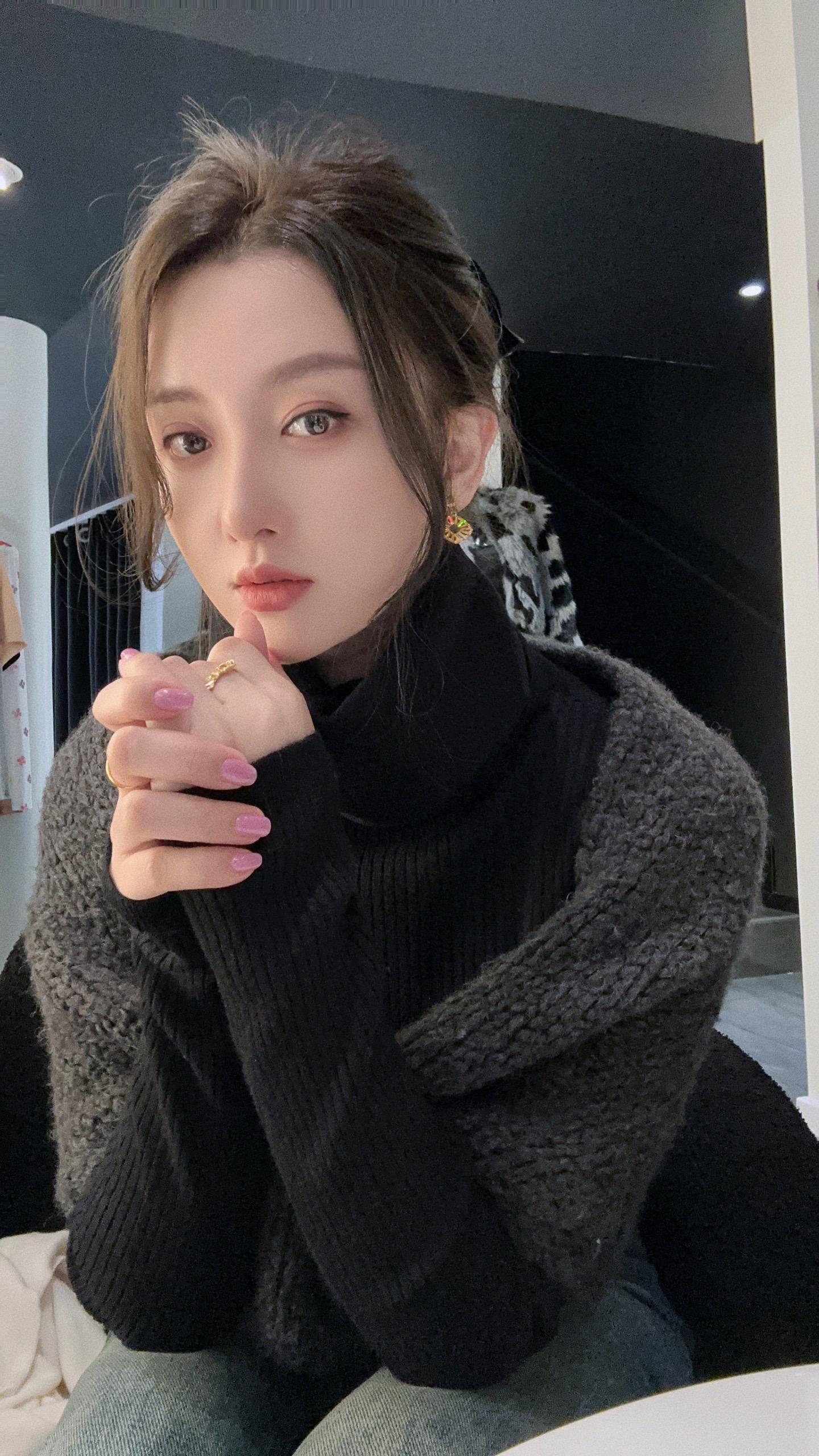 你对别人再好  都不如对别人有用  无论你多善良  只要你没有价值  ...