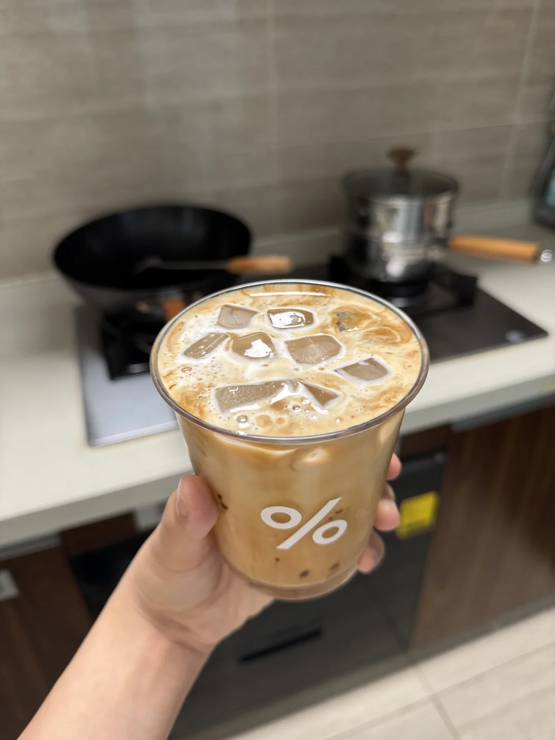 最近超爱喝咖啡，自己做的生椰拿铁☕️