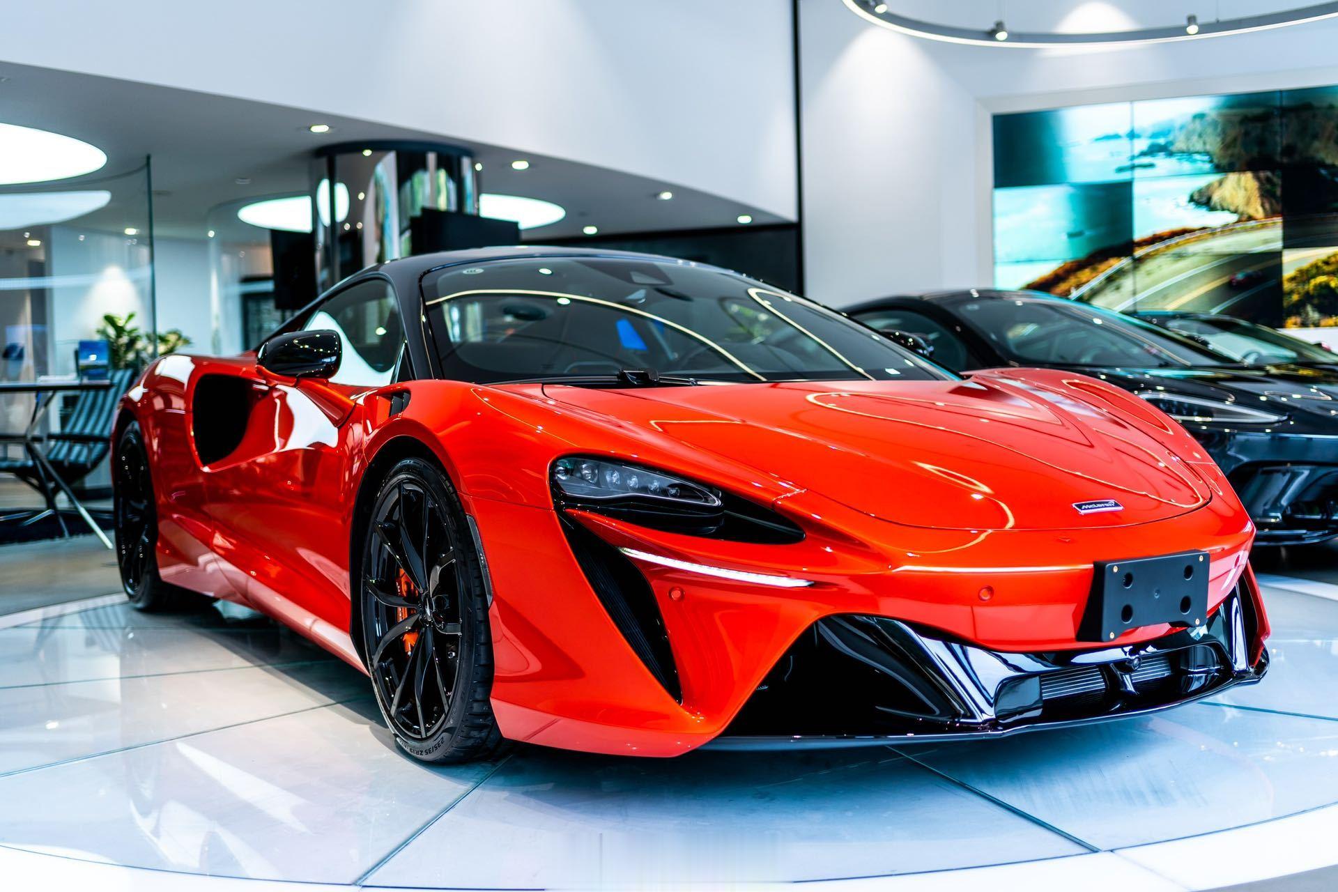 早安~迈凯伦 Artura Performante 余烬橙现车优惠15万，优惠后