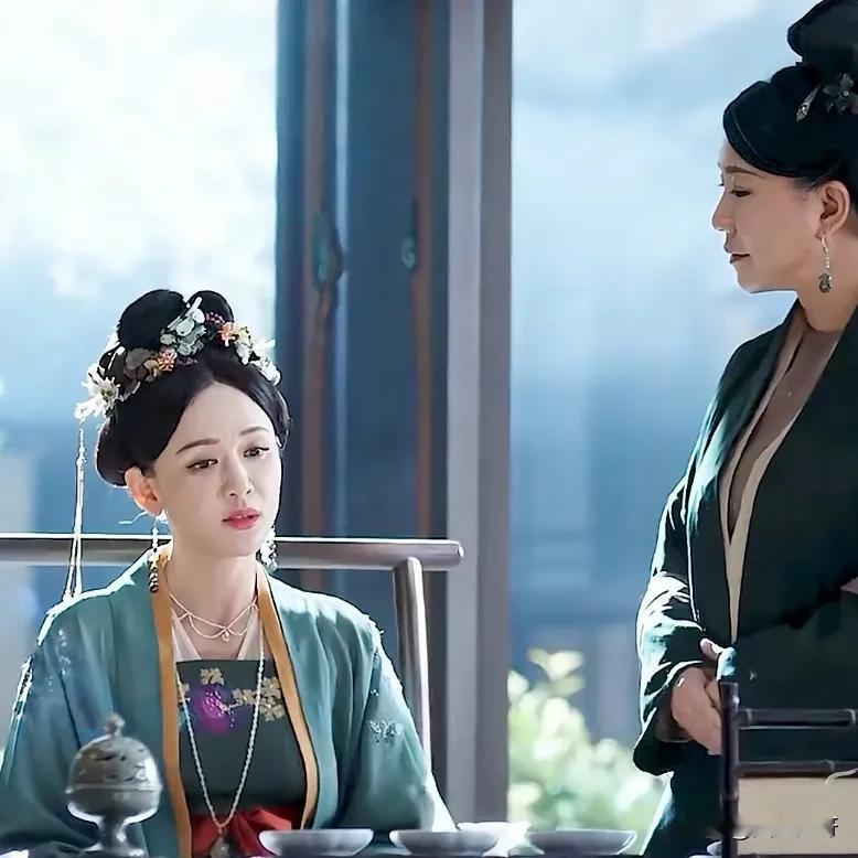 好家伙！陈乔恩都演妈了，我对她的记忆还停留在《王子变青蛙》那个时期。别之，这种有