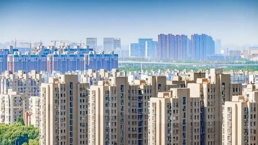 2026年全球经济诡异现象：经济零增长，房价却屡创新高，核心逻辑就一个
 
20