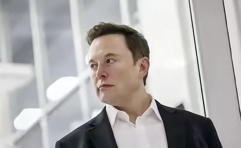 马斯克这张嘴，又放狠话了。这回不是聊火箭也不是聊火星，直接对准了日本和全人类的未