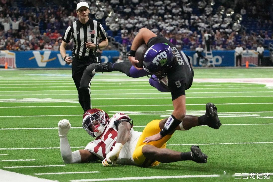 排名第16的南加大27：30不敌德克萨斯基督教大学 