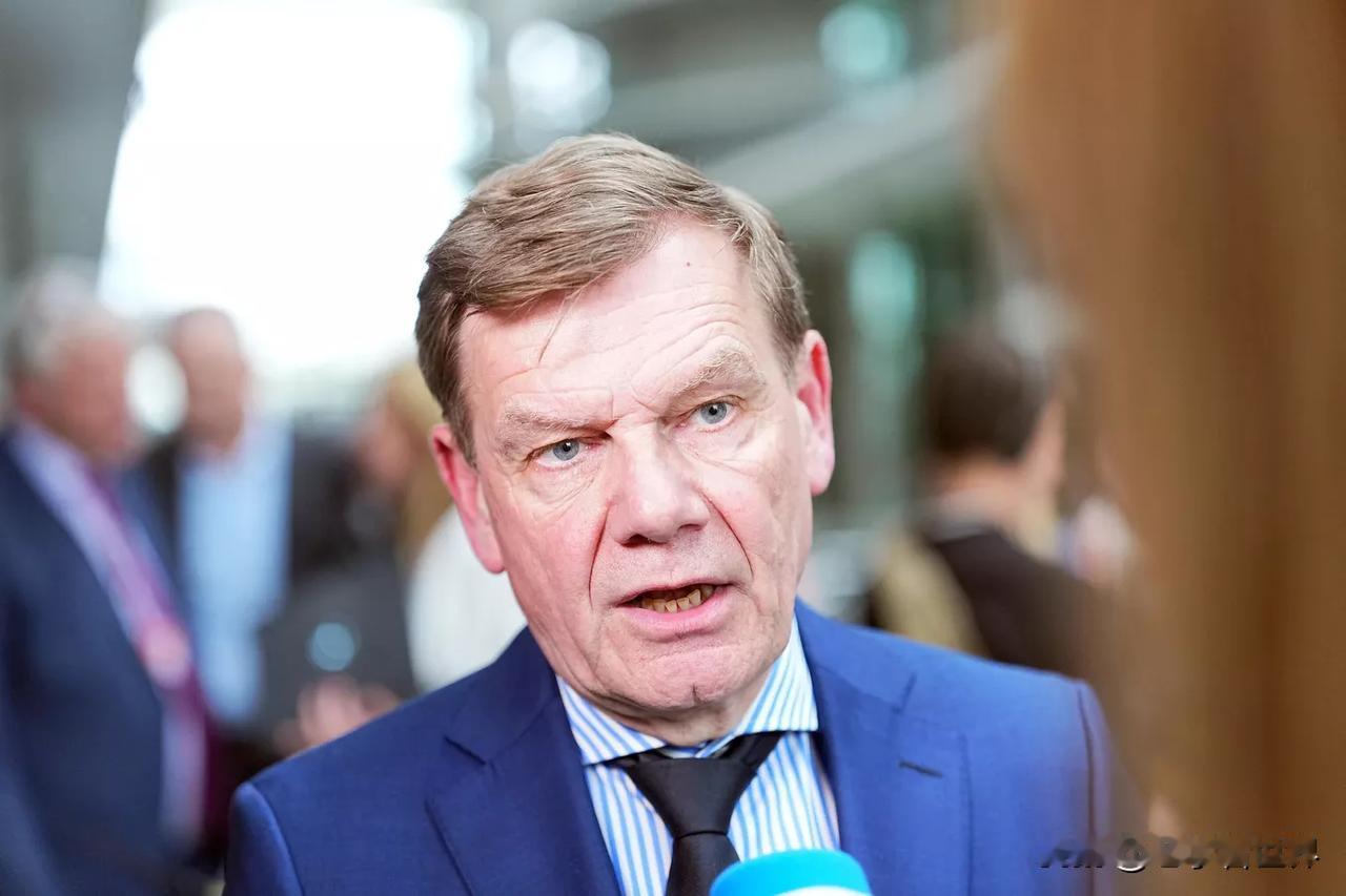 【德国外长在华发表响亮声明：没有哪个国家对俄罗斯的影响能像中国那样大】
北京时间