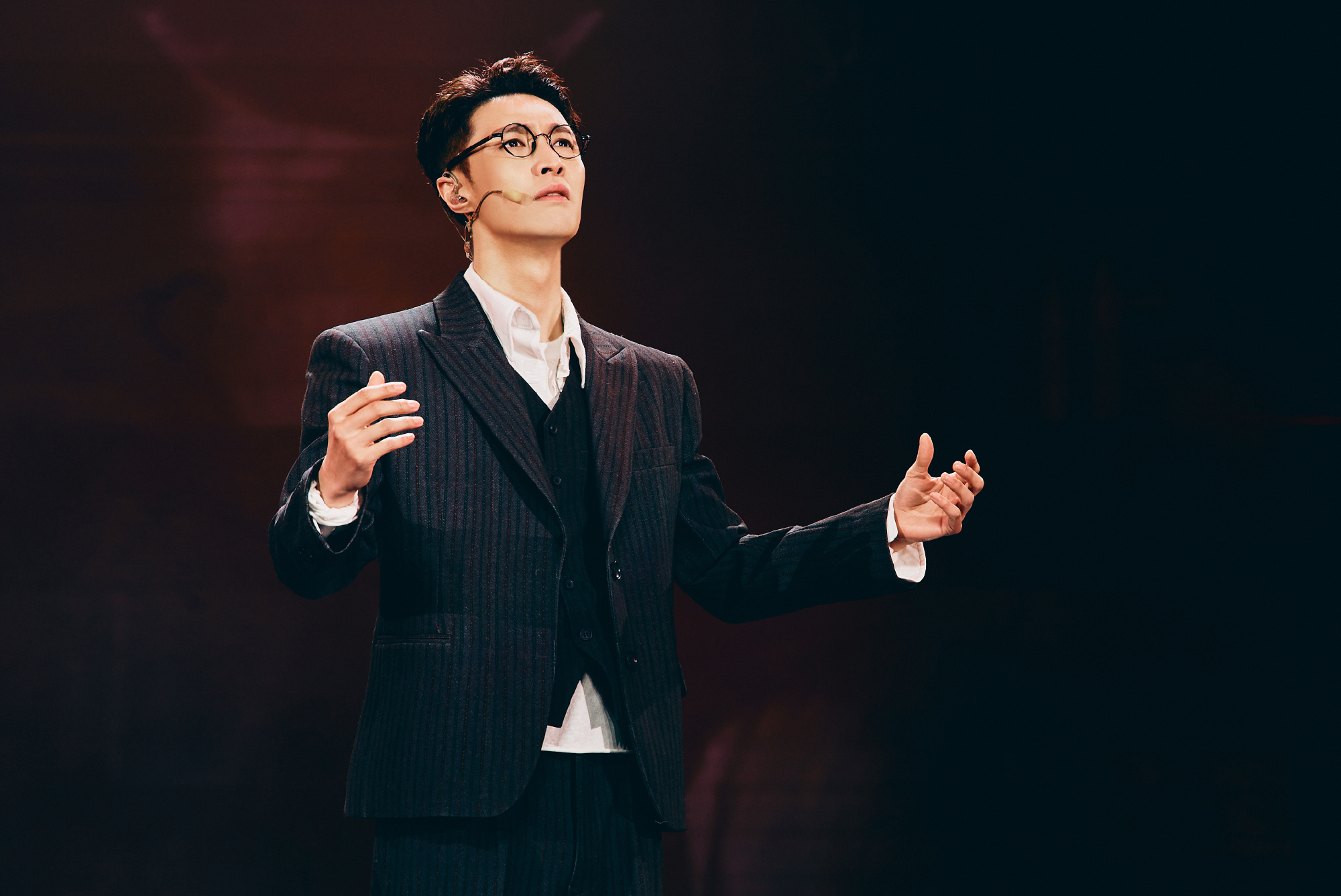 张加帅  请张艺兴不要蹭张加帅的热度。 [doge] 