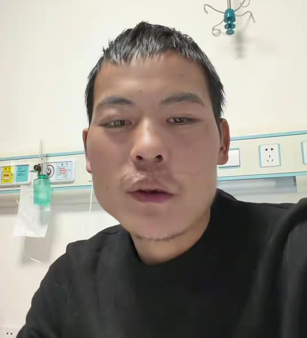 家人们，刀疤哥在张家界七星山搞大事啦！不过这次不是传来闯关成功的捷报，而是他无奈