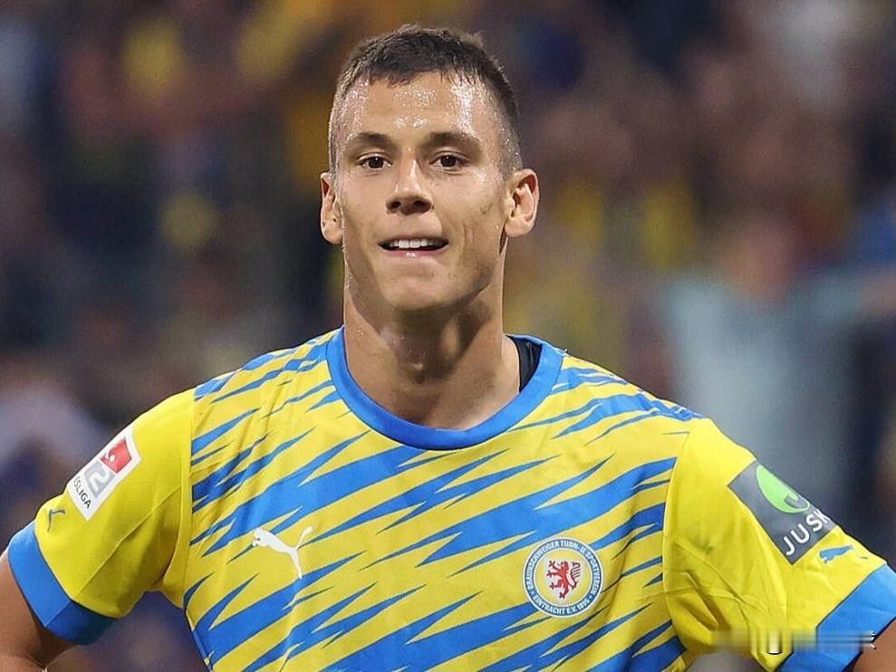 中超绯闻外援---本科维奇…据悉有中超球队向瑞超联赛AIK索尔纳后卫本科维奇提出