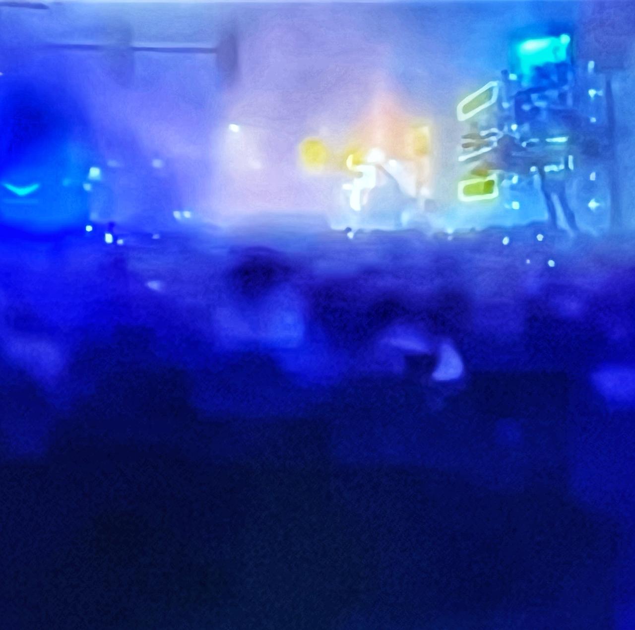 情况不妙呀，死伤三千多人啦。国际社会不高兴了，后果很严重啊。可能就是这几天的事儿