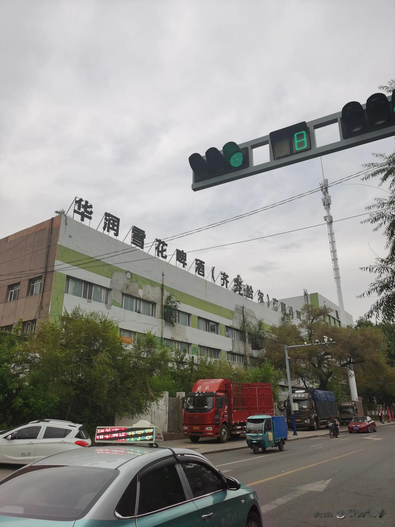 齐齐哈尔
一座古老的城市
知道这个名字来自哪个名字的语言吗?