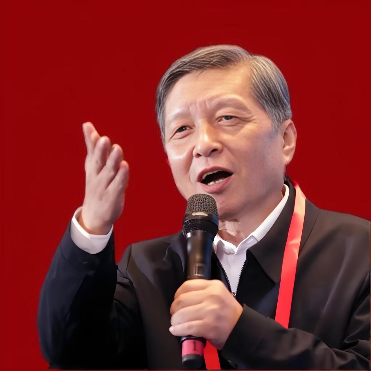 福建福耀科技大学校长王树国简介

 
他从石油工人成长为共和国重点大学的掌门人，
