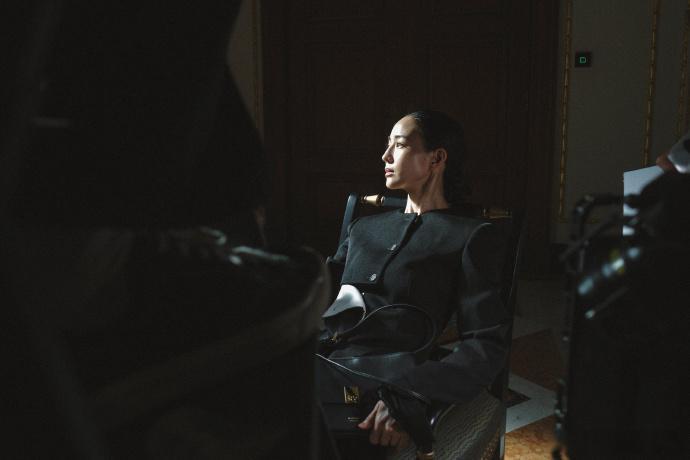 张钧甯黑衣大女主气场张钧甯好有大女主的感觉 张钧甯大女主气场真的是溢出了屏幕了，