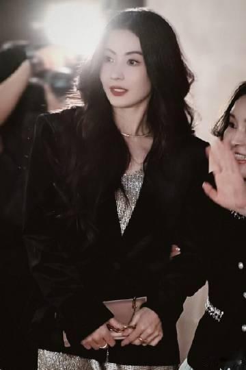 张柏芝不愧是上天赏吃的漂亮饭 从灵动的少女到妩媚的女神，张柏芝用颜值诠释了美。 