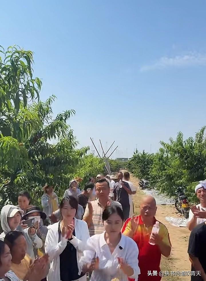 10分钟9000单，2分钟3000单，这就是相宜带货的实力，直播间一度卖到缺货，