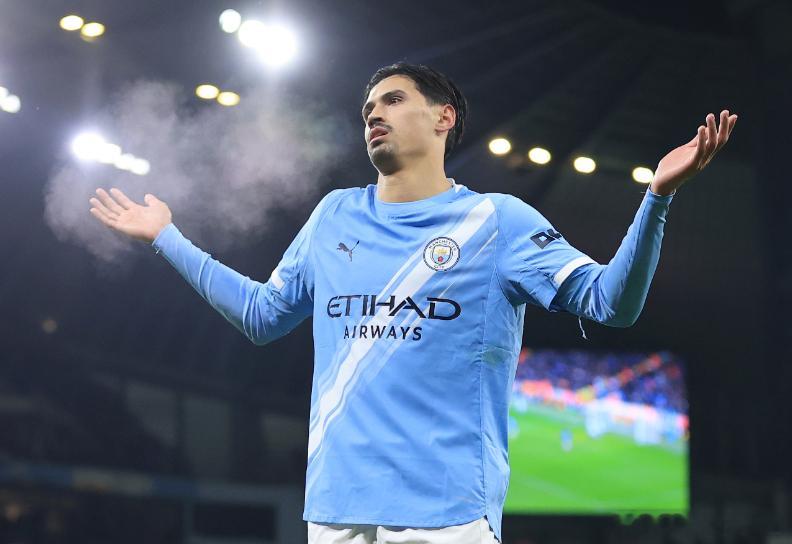 在客战狼队之前，曼城中场赖因德斯在接受采访时表示，球队必须做好在基础工作。赖因德