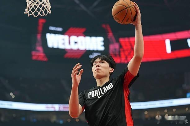 杨瀚森nba生涯总得分超河村永辉篮球nba 杨瀚森NBA生涯总得分来到38分，超