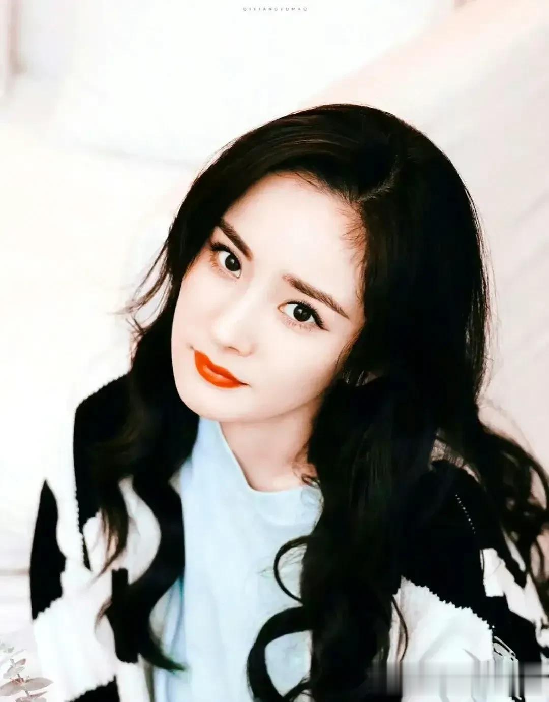 杨幂获得小糯米的抚养权？杨幂老粉说，刘恺威已经把女儿抚养权给了杨幂，小糯米九月份