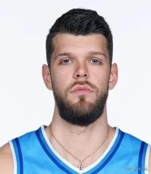 虽然广东队今晚队史首次被福建队赛季双杀，但是让广东球迷有所欣慰的是，大外援拉科塞