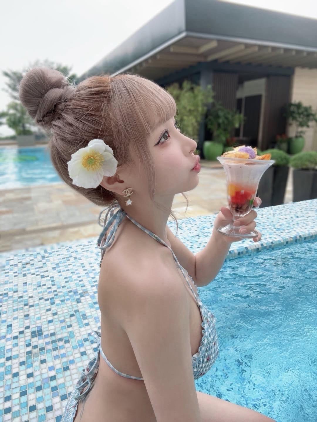 今天发色是什么颜色。