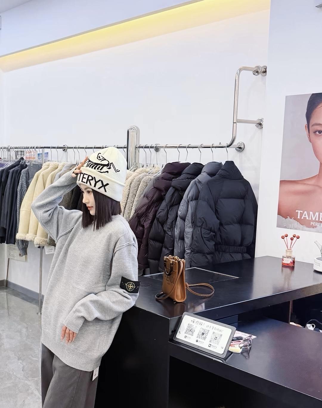 简约毛衣穿搭    保暖又时尚