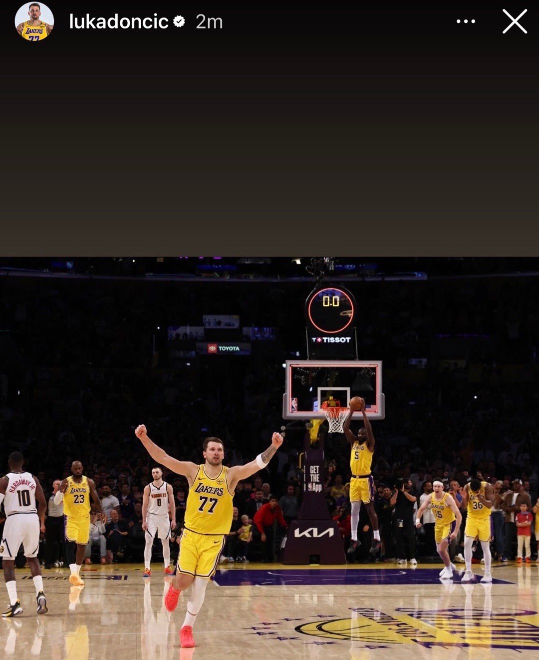 东契奇更新社交媒体：东契奇绝杀掘金掘金vs湖人