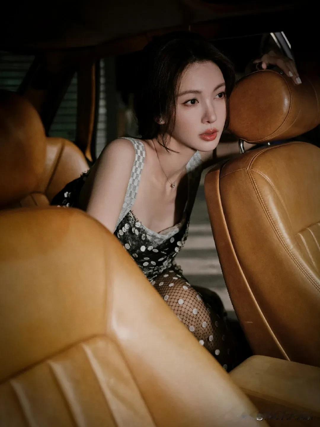 #有哪些美女让人过目难忘？#金晨 VOGUE时尚之力盛会 ​​​