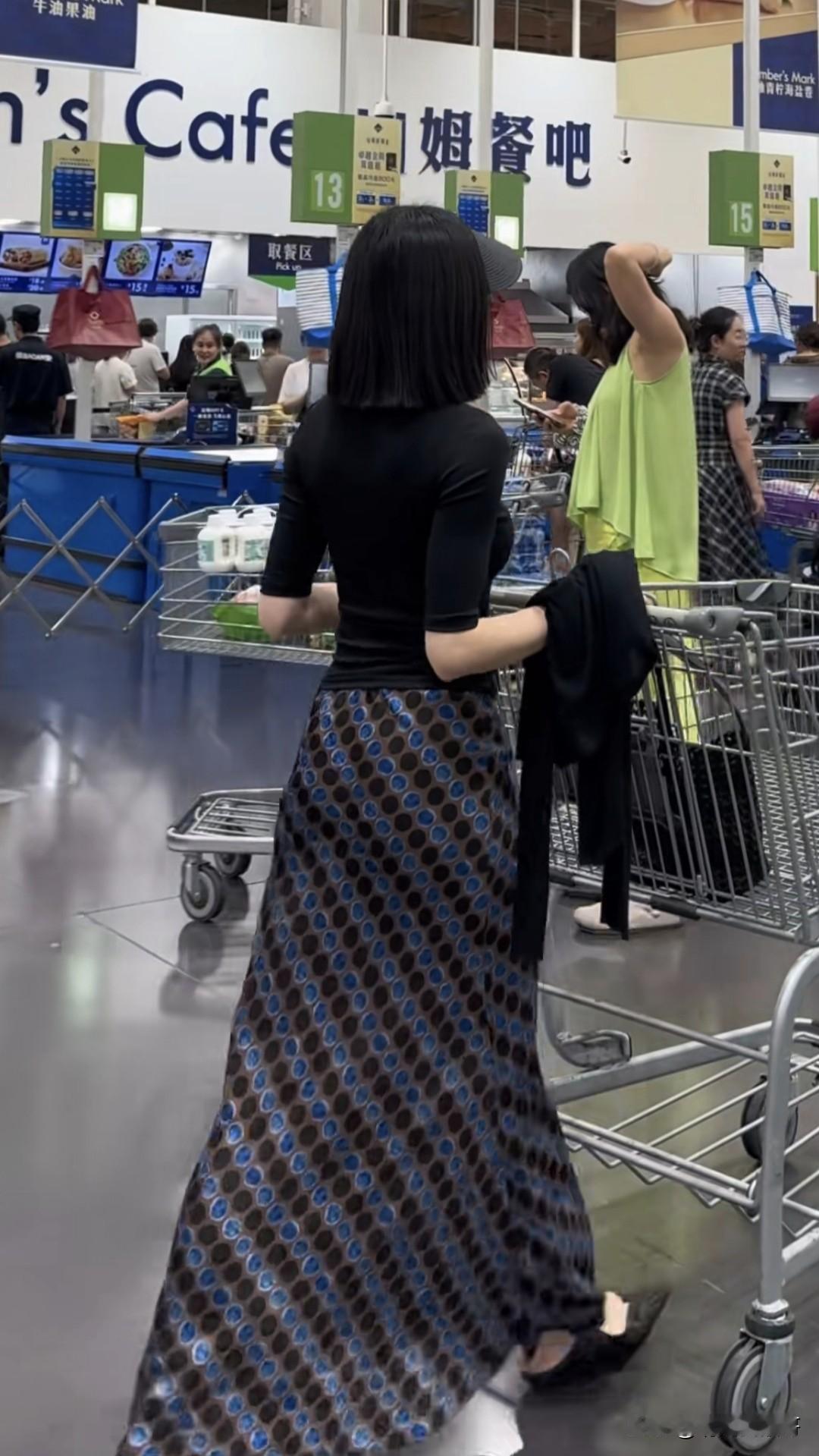 感觉她真的好优雅啊