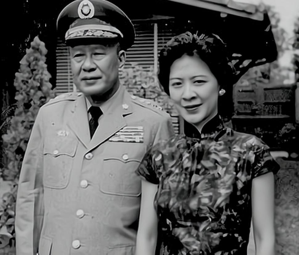 1930年10月，白崇禧的副官许辉看长官寂寞，把未婚妻王氏送来伺候白崇禧。没想到