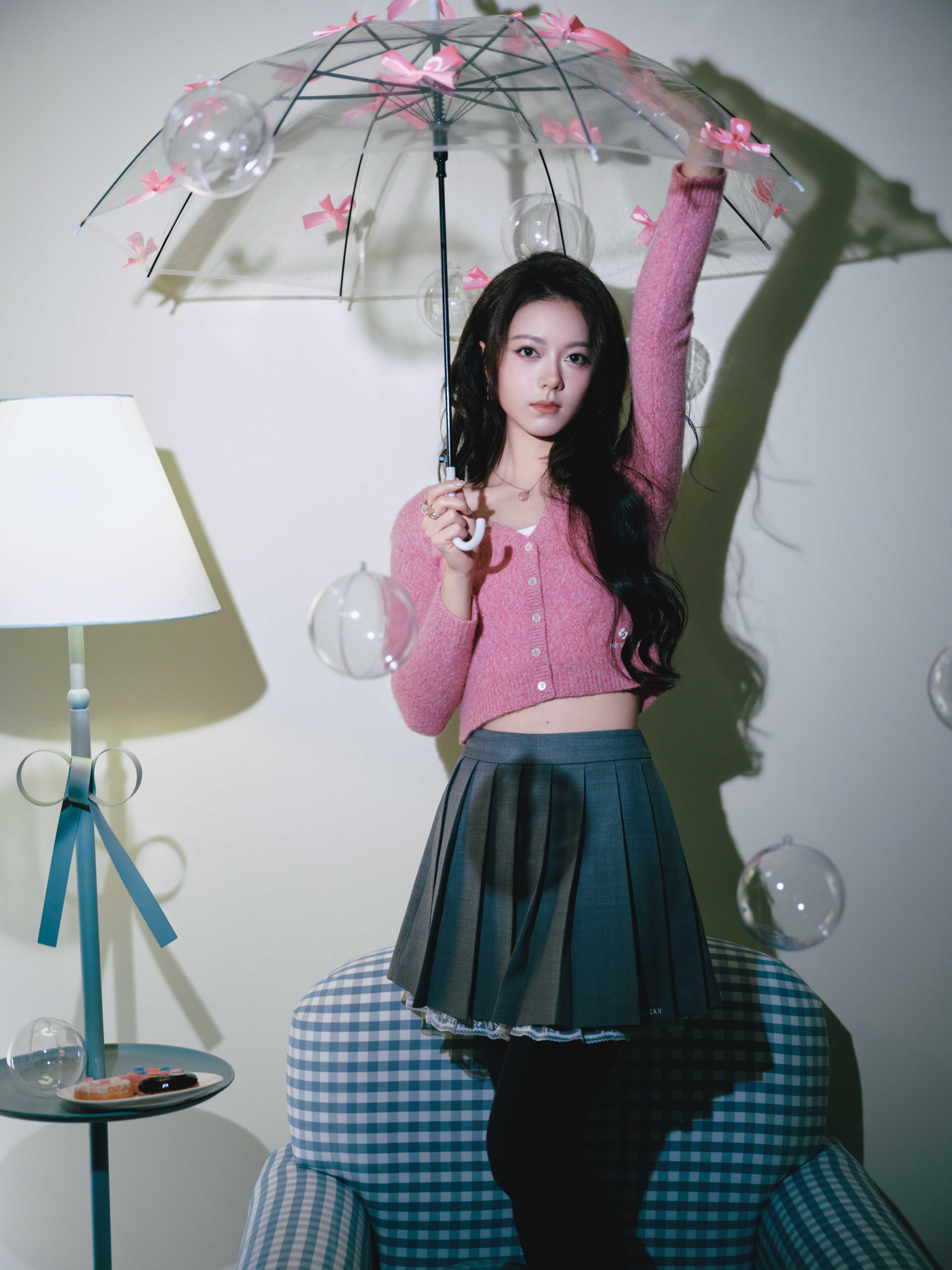 黑色裤袜太撩人啊赵今麦 好大气的五官赵今麦尖叫之夜红毯生图赵今麦超话