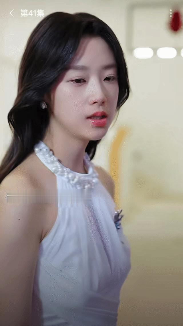 王小亿剧里大女主剧外carry全场 谁能不爱王小亿！直播间自主决策破格送苹果 1