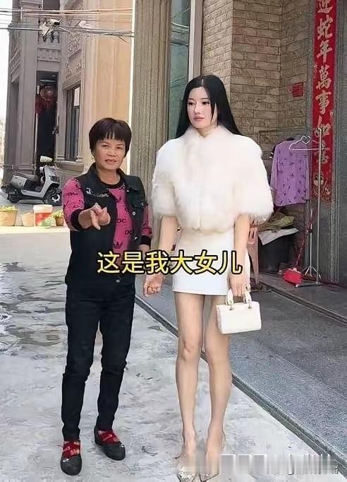 很多人被零彩礼三个字先入为主，以为是放下要求。其实彩礼只是摆在明面上的条件，不收