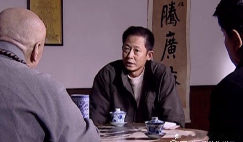 白马股准备捡起来了，离开五年了，五年前那一幕还在眼前，却已恍若隔世。当年茅族宁族