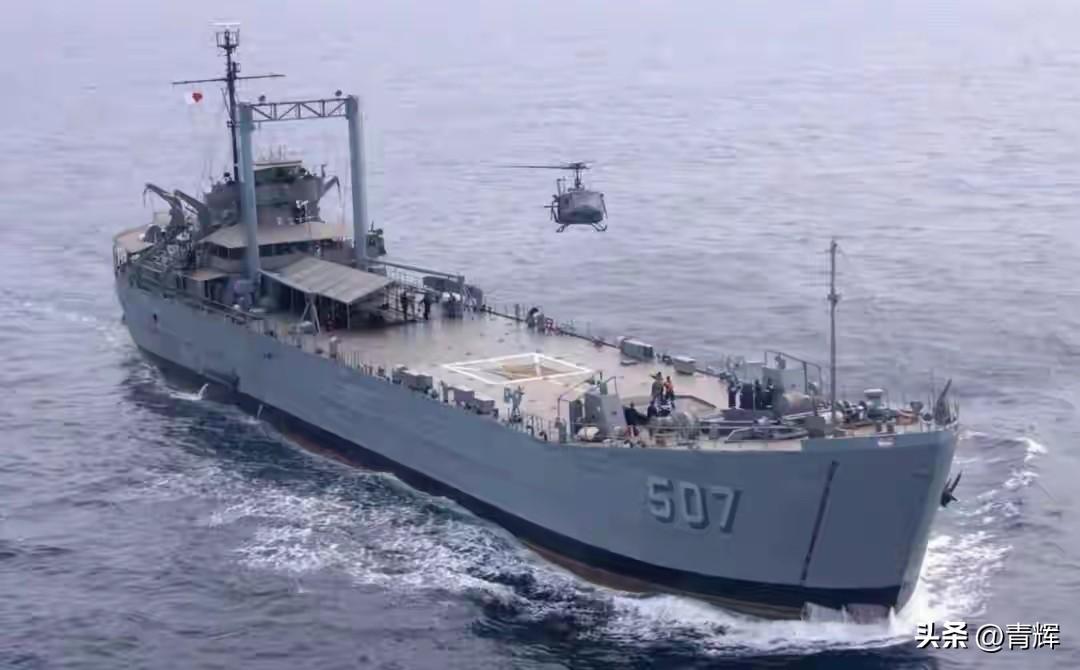 中业岛或朝不保夕！菲律宾战舰疯狂冲击中国054A是逼急了
25号发生了一件比较蹊