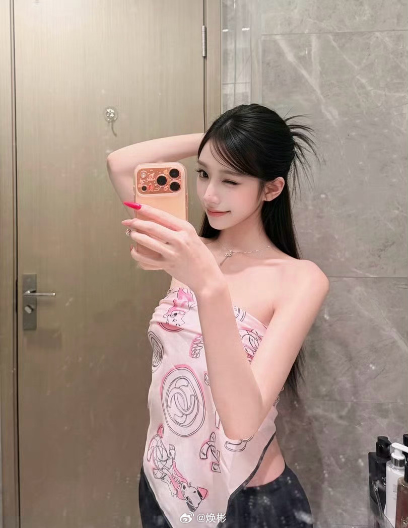嗨森滴一天，刷会好看的小姐姐研究会iPhone！ 
