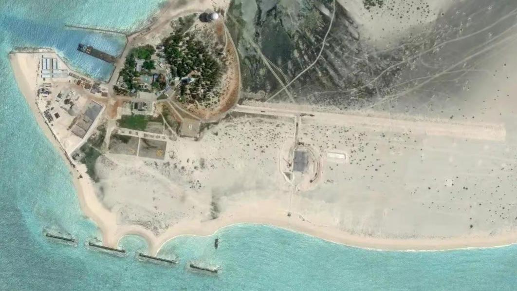 外交部回应在中建岛修建机场，中方在本国领土上开展建设活动正当合法，无可非议
中建