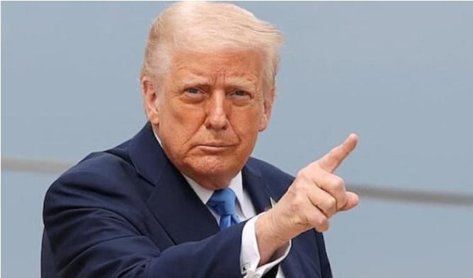 就在刚刚， 
美国对中国下黑手，要做出一个重大决定。 
 
美国联邦传播委员会（