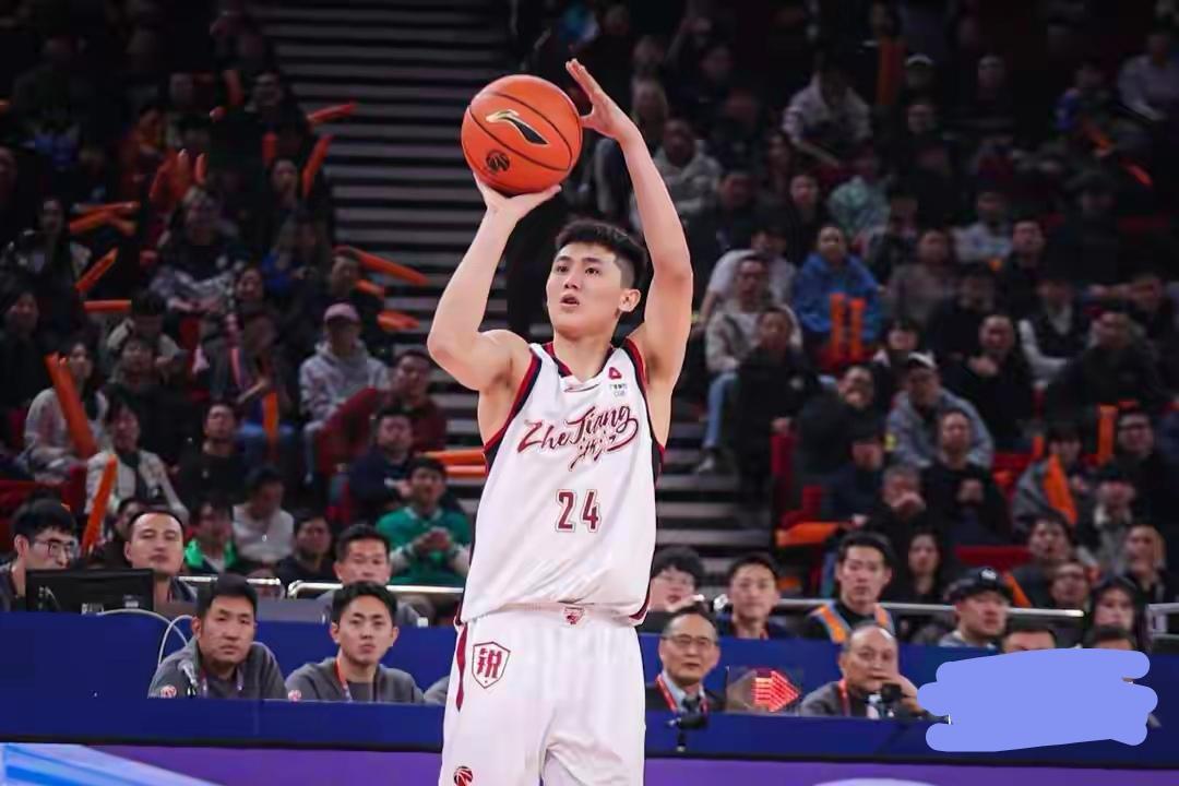 李悦州会是“奇兵”吗？
       李悦州在国家男篮三场热身赛中郭士强都没给李