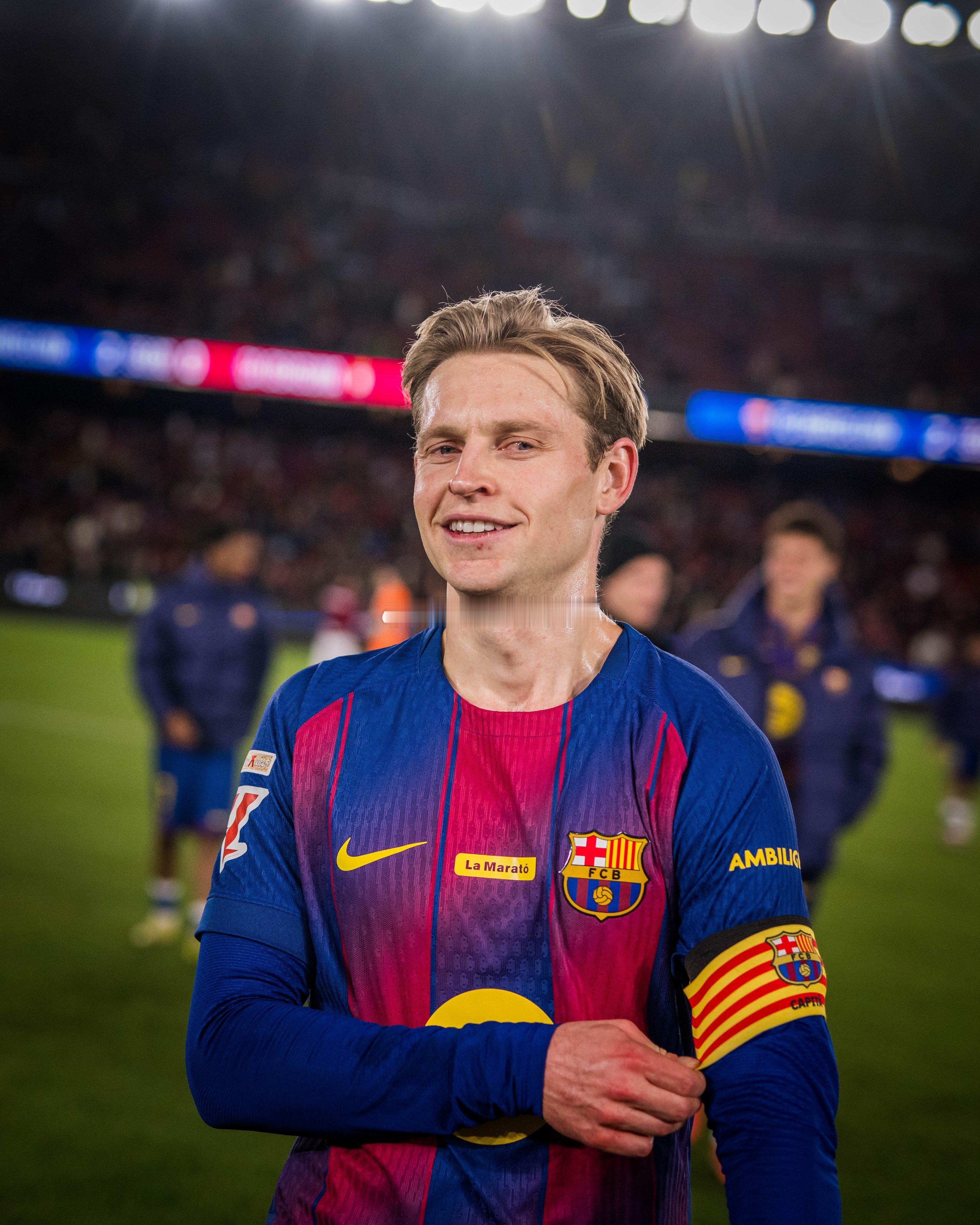 巴萨2:0奥萨苏纳同样是2球获胜，巴萨则赢得更为艰难；与奥萨苏纳的比赛中，巴萨连