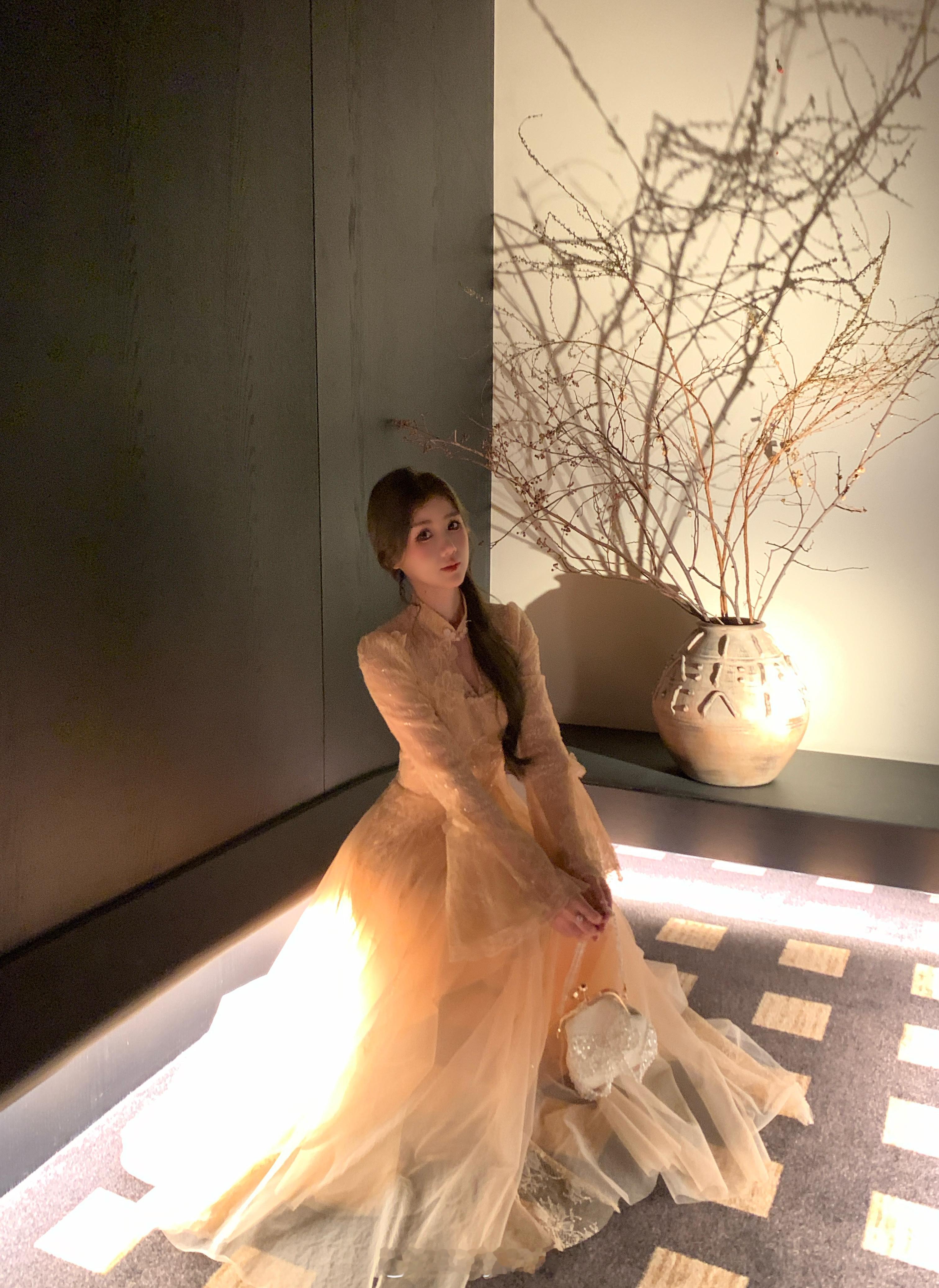 蕾丝新中式元素如约而至应该是今晚播播，来蹲蹲哦