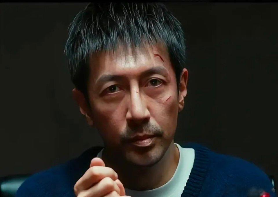 《正当防卫》里李沐风当庭撤诉这一幕，看似突兀，实则暗藏玄机，背后的布局之深，让人