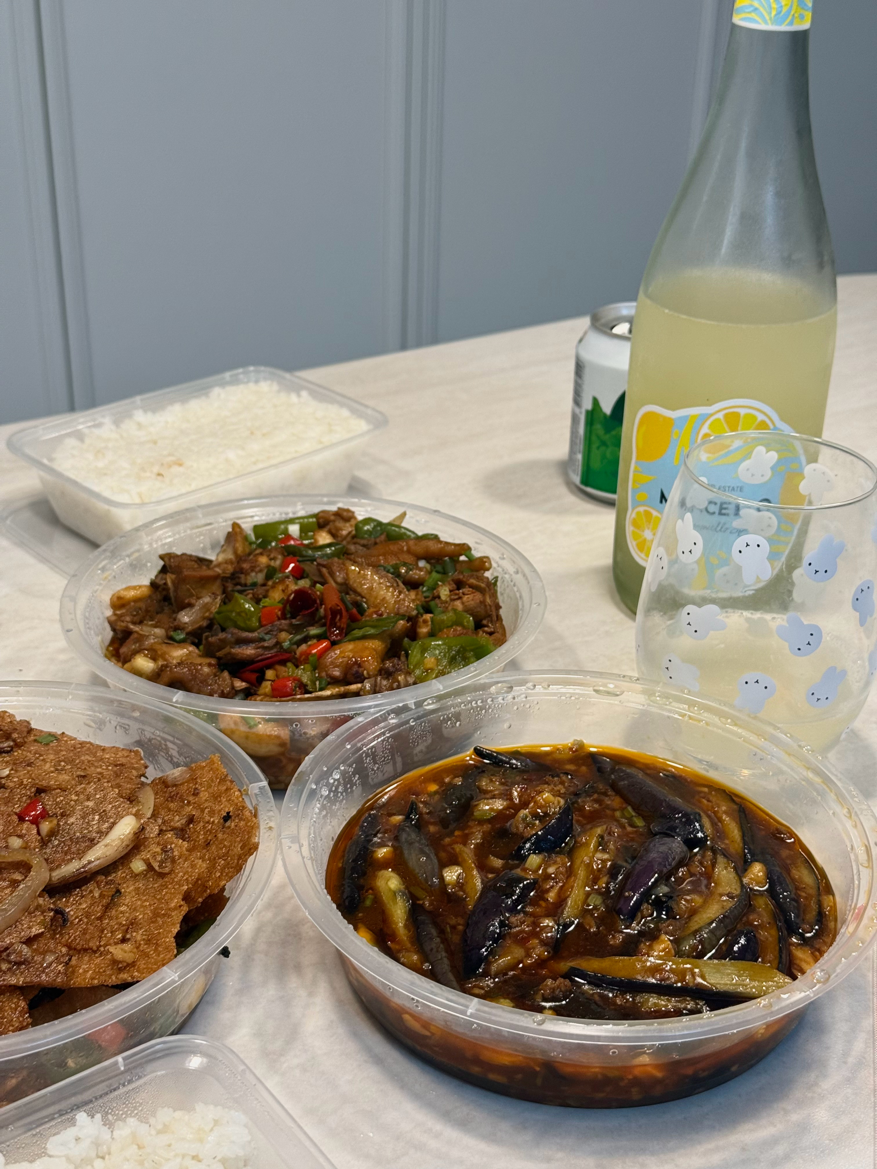 嗝～～满足了 这个鱼香茄子第一名！！！ ​​​